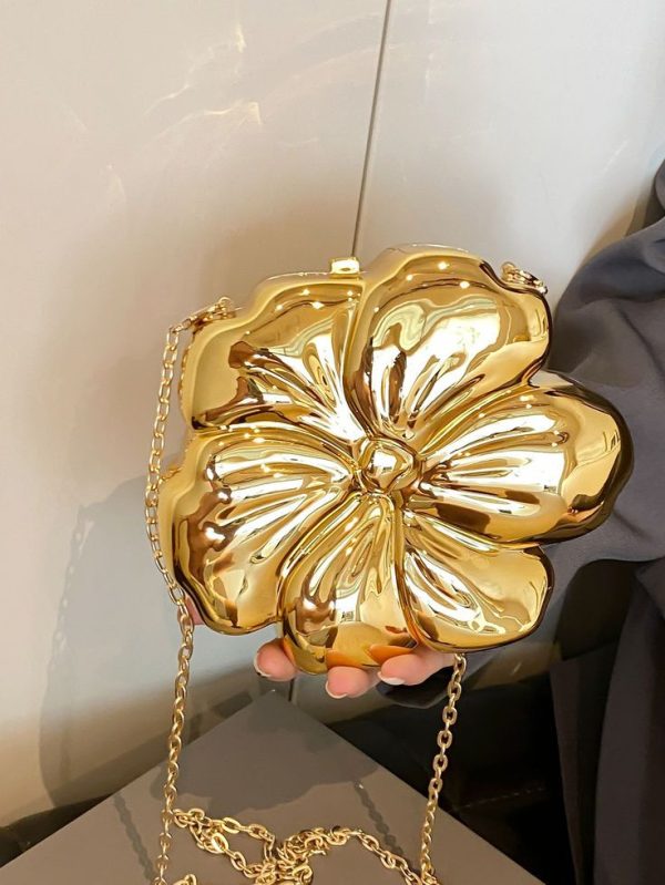Women's Elegant Mini Flower Shaped Chain Crossbody Bag