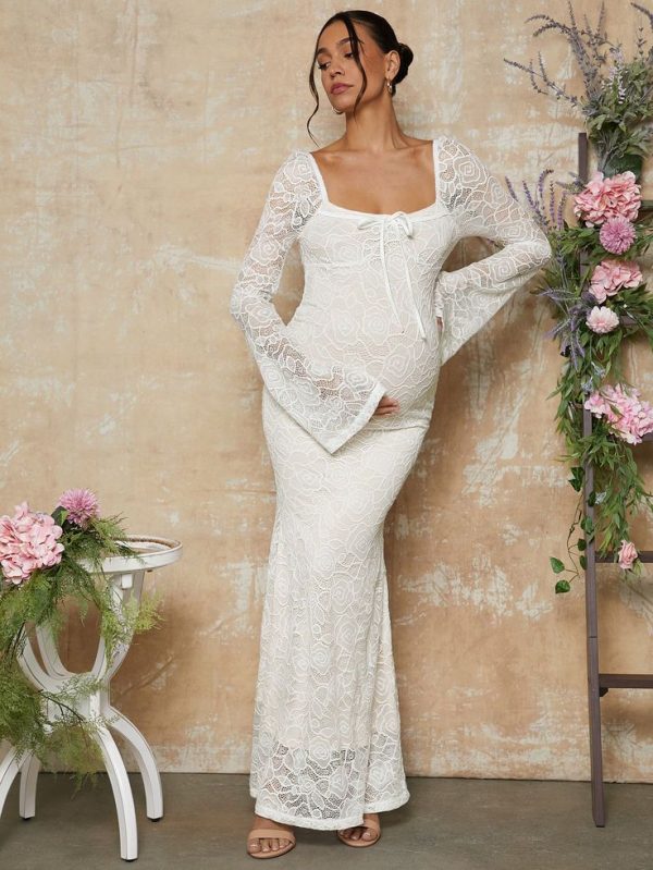 MaterniChic Valentine's Day White Bell Sleeve Lace Fit & Flare Maternity Dress