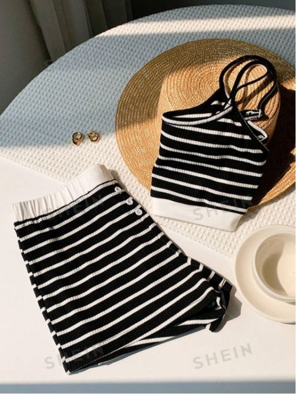 SHEIN EZwear Black & White Striped Knit Crop Top & Shorts Set For Women's Fitness Training