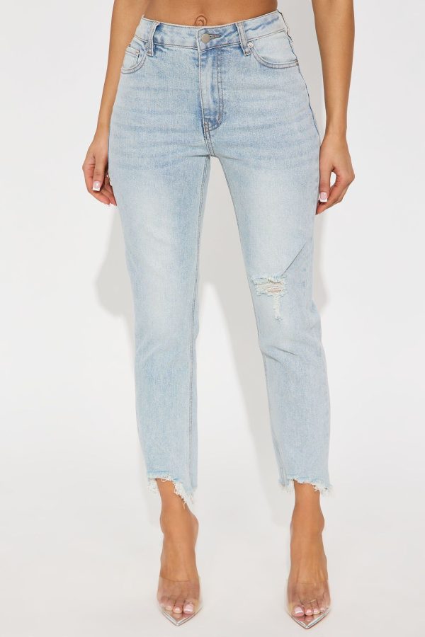 Women's Time Out Crossover Distressed Vintage Ankle Jeans in Light Blue Wash Size 11