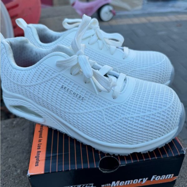 Skechers Shoes | Skechers Womens Composite Toe White Slip Resistant Lace-Up Shoe 108072 Size 7 | Color: White | Size: 7