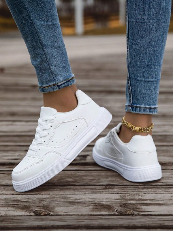 Women's White Lace-Up Casual Skateboard Shoes With Decorative Details, Sporty Style