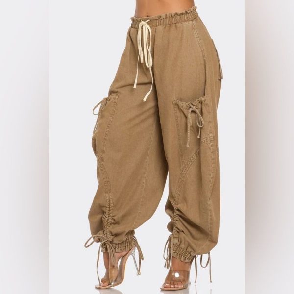 Parachute Baggy Denim Jeans | Color: Brown | Size: Various
