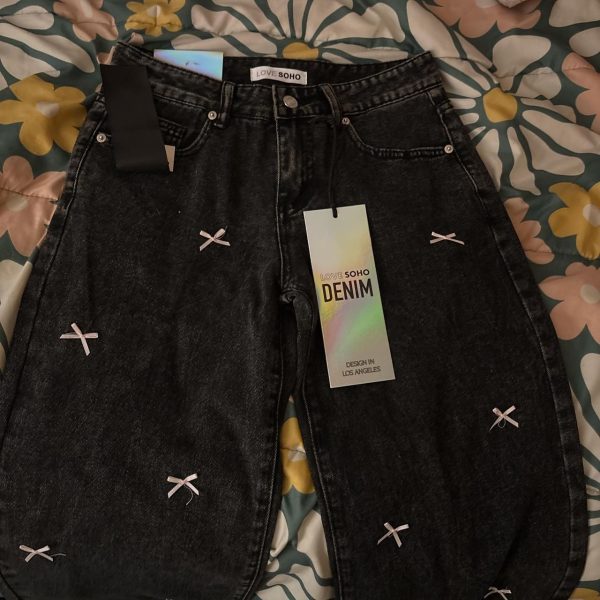 SHEIN Women's Jeans $15.00