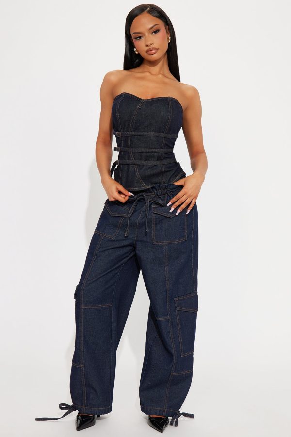 Women's Mia High Rise Cargo Wide Leg Jeans in Dark Denim Size Small